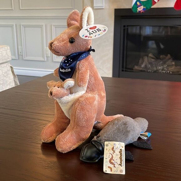Australian Kangaroo and Platypus NWT Excellent Condition Souvenirs from Aus - Picture 15 of 15
